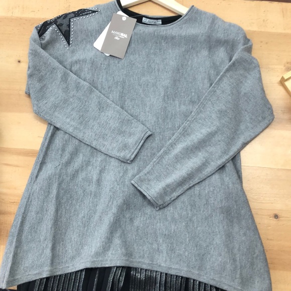 A light weight sweater dress new w/tags - Picture 1 of 6